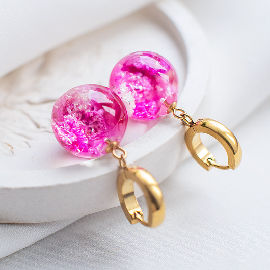 kolczyki z żywicy Kolczyki z gipsówką