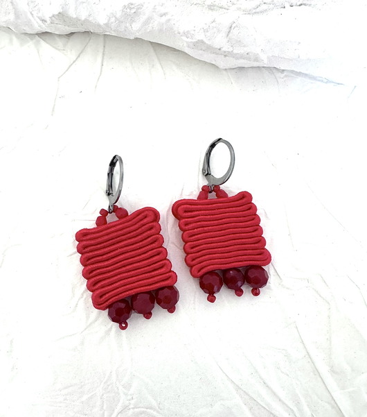 kolczyki soutache Czerwień w oryginalnej formie