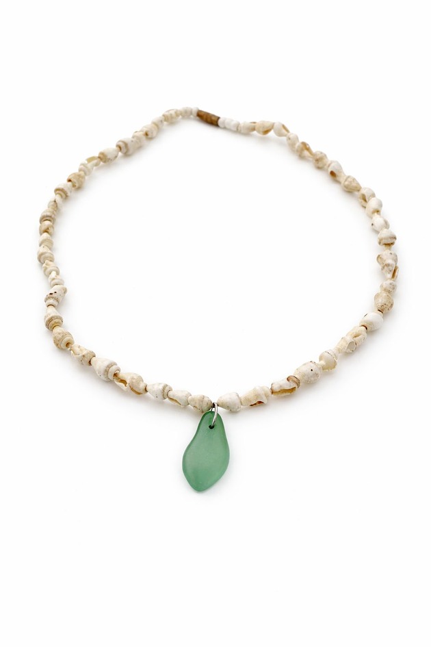 wisiory Naszyjnik Sea Whisper ze szkłem morskim