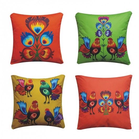 Cztery poduszki ze wzorami ludowymi Gaul Designs