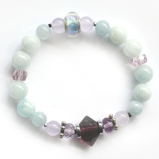 bransoletki z kamieni naturalnych Akwamaryn, fluoryt, ametryn - spełnienie zawodowe