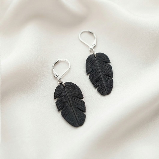 kolczyki z masy plastycznej Kolczyki Raven Feather