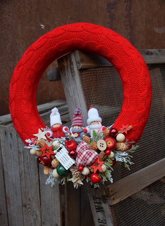 wianki bożonarodzeniowe Czerwony Wianek - Przyjaciele