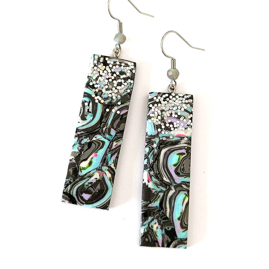 kolczyki z masy plastycznej Szare Marmurkowe Kolczyki Prostokąty