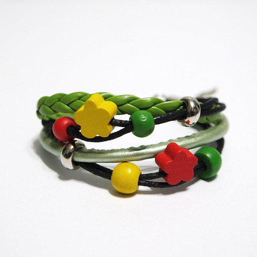 bransoletki drewniane Bransoletka - Rasta, kwiaty