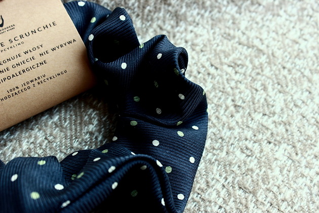 gumki do włosów Jedwabne SCRUNCHIE gumka do włosów Upcykling