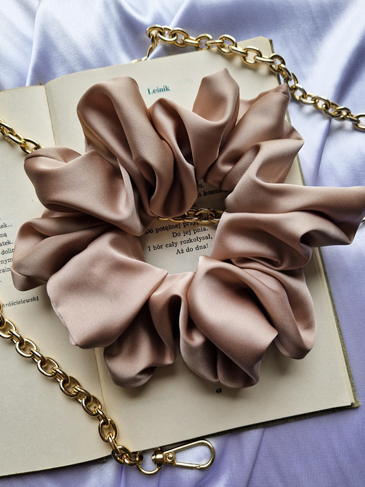 gumki do włosów Scrunchie Latte XL - gumka do włosów satynowa beżowa