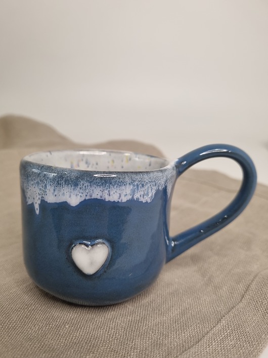 kubki Kubek ceramiczny z serduszkiem