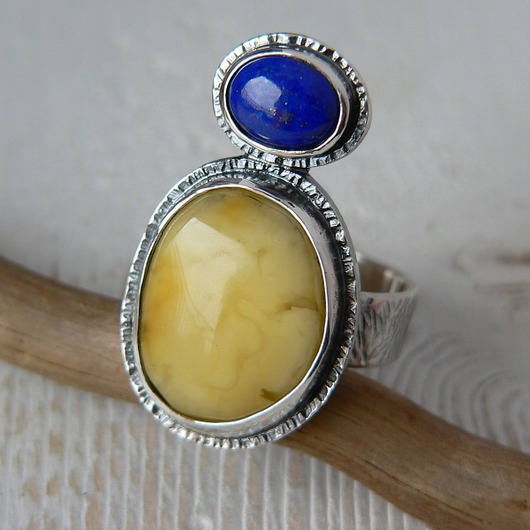 pierścionki - różne bursztyn i lapis lazuli-