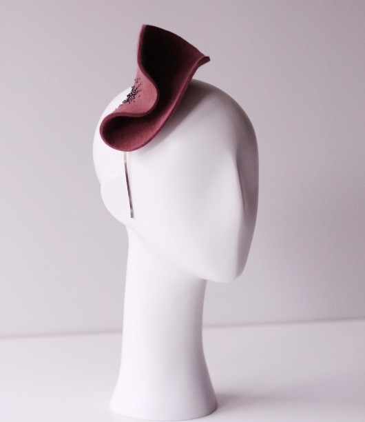 Różowy falujący fascynator BOZKA Luxury Handmade