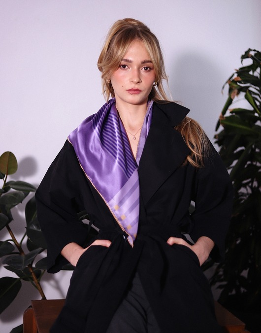 apaszki Apaszka jedwabna Opus Violet, ręcznie rolowana