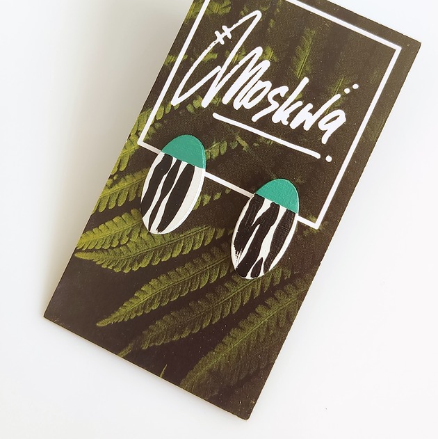 kolczyki drewniane Kolczyki podłużne zebra