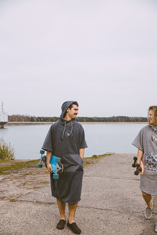 płaszcze i kurtki męskie Surf poncho plażowe ANTRACYT man