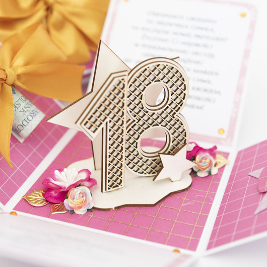 kartki scrapbooking 18 urodziny, exploding box, kartka 3d osiemnastka
