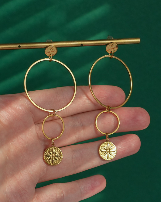 kolczyki pozłacane Duże złote kolczyki z kołami i gwiazdką