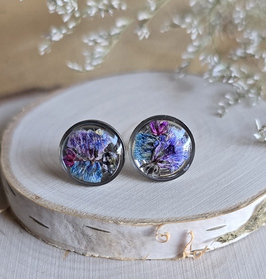 kolczyki z żywicy Wieczne kwiaty kolczyki wkręty fioletowa gipsówka