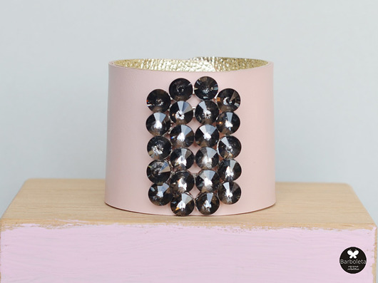 precjoza pink  barboleta