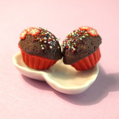 ciemne muffinki z kwiatuszkami ciasteczkatynki