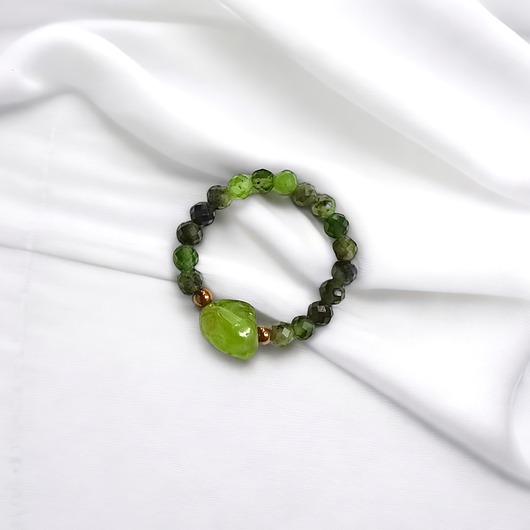 pierścionki elastyczne Pierścionek : nefryt, oliwin