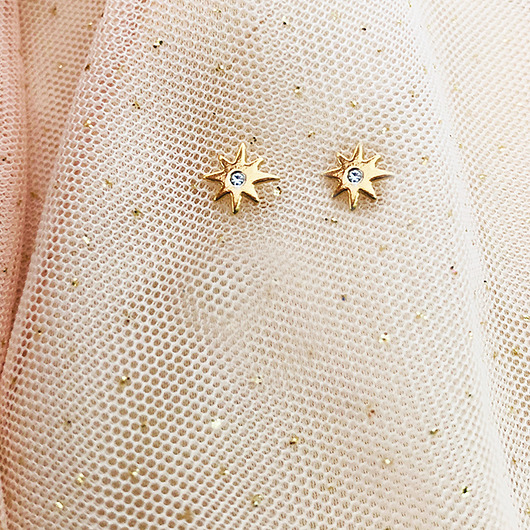 Złote kolczyki gwiazdki, małe gwiazdki Anemon Atelier
