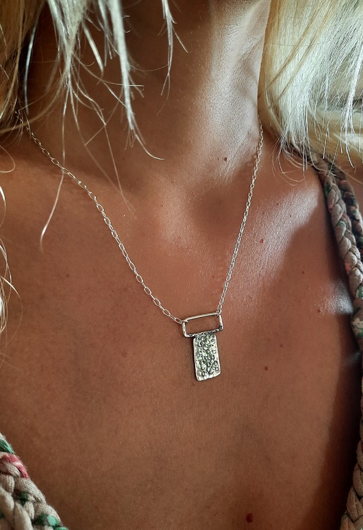 srebrne naszyjniki Naszyjnik Okno młotkowane ze srebra 925