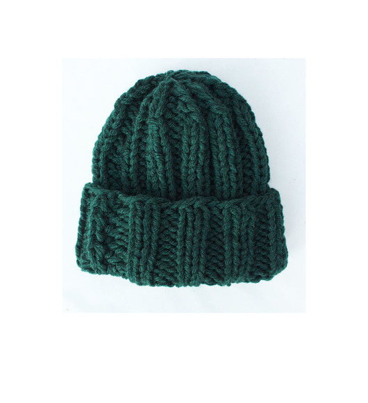 czapki damskie Czapka beanie  z wełną w kolorze szmaragdowym
