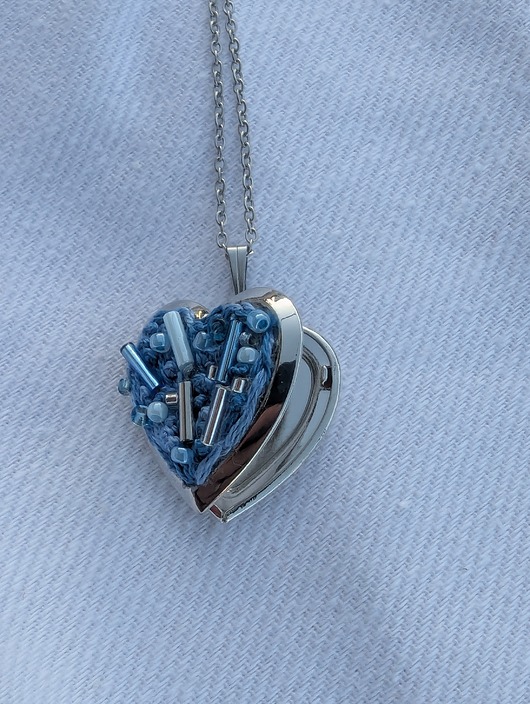 wisiory Naszyjnik - unikatowy sekretnik serce