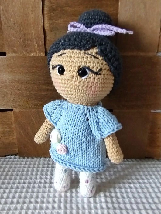 lalki Lalka z koczkiem