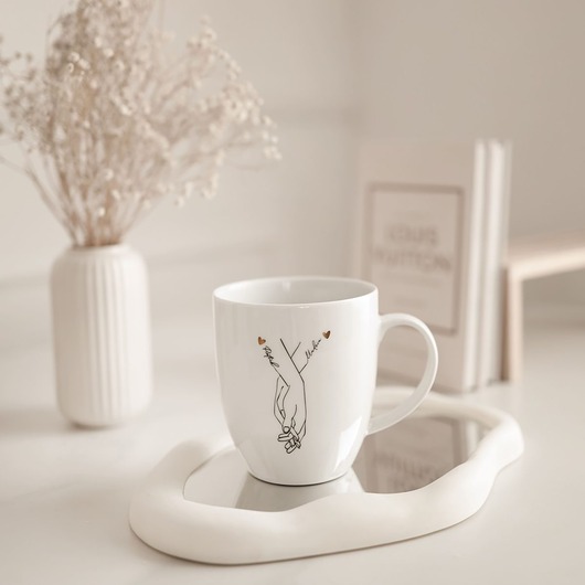 kubki Kubek z Personalizacją 380 ml - Splecione Dłonie z Imionami