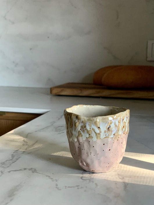kubki i filiżanki Ceramiczna Czarka Wabi Sabi o Organicznym Kształcie Różowa Pink Tiger