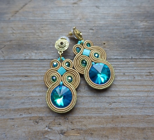 Złoty beż z turkusem- kolczyki soutache Mró Soutache