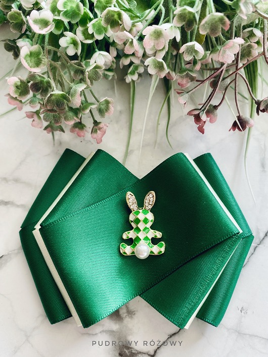 broszki Brosza  Wielkanocna z Zajączkiem WIOSNA