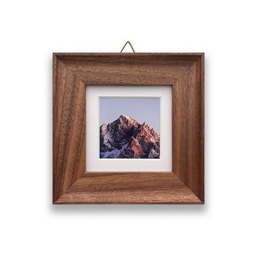 ramki na zdjęcia Kwadratowa ramka 10x10 cm z naturalnego drewna orzechowego