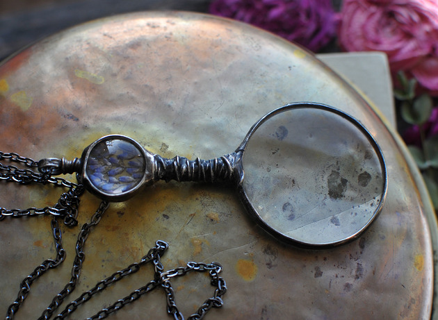 wisiory Naszyjknik Lupa z Lawendą