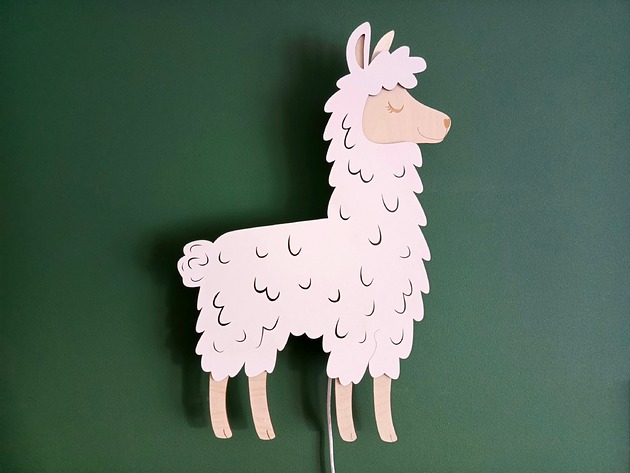 lampy do pokoju dziecka Kinkiet lama, drewniana lampka do pokoju dziecka