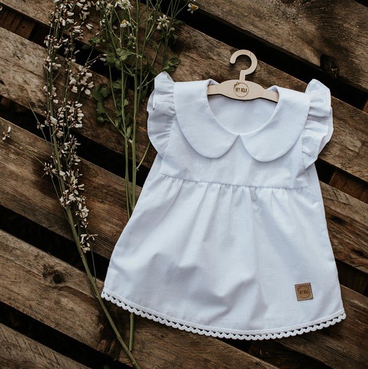 sukienki dla niemowlaka Biała subtelna sukienka z Lnu