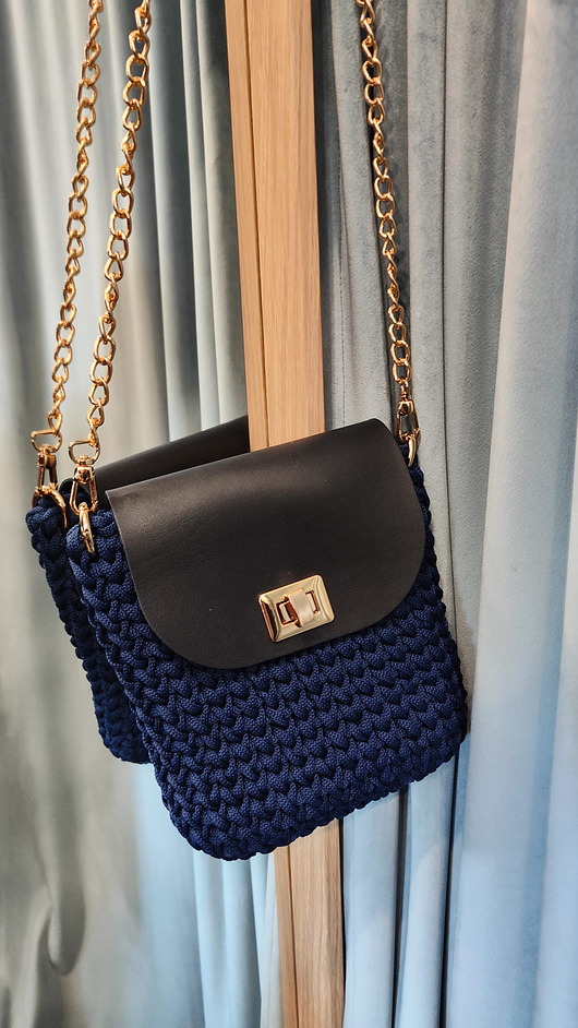 torby na ramię Mini Elegant Bag - granat z łańcuszkiem i paskiem (w prezencie)