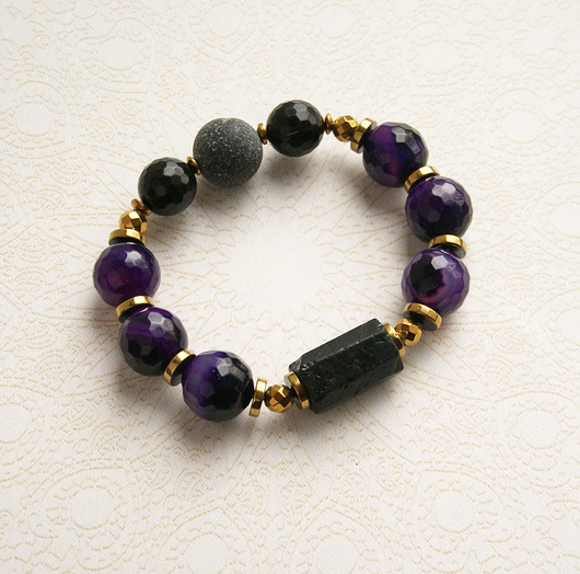 bransoletki z kamieni naturalnych UNIKATOWA ochronna bransoleta : agat fioletowy