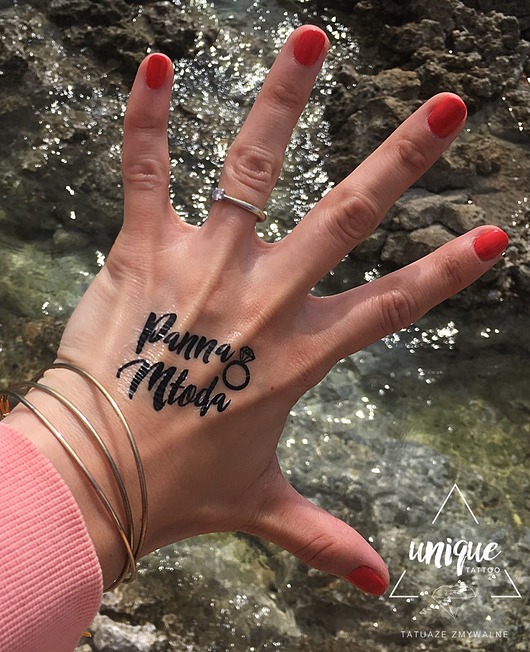 Pierścionek Panna Młoda, Ekipa i Świadkowa Unique Tattoo