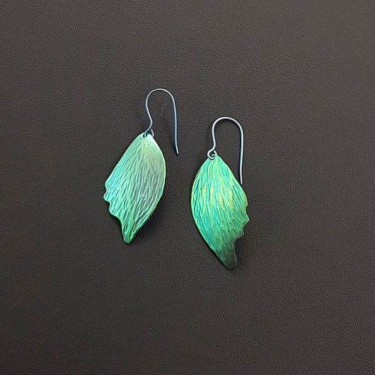 kolczyki - inne Liście z tytanu