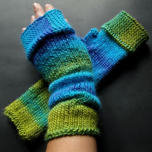 zimna strona tęczy / mitenki agat handmade