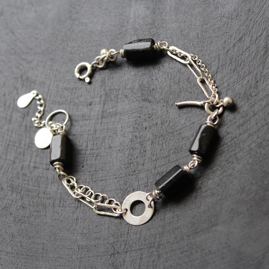 bransoletki z kamieni naturalnych Ochronny czarny turmalin