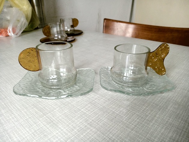 filiżanki szklane filiżanki