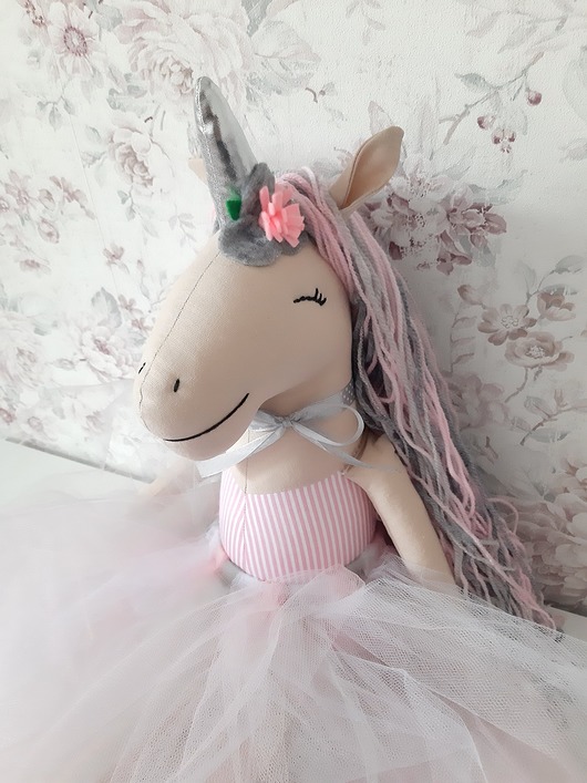 Kornelia maskotka jednorożec 55 cm GroKo Design