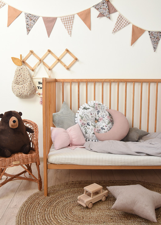 poduszki do pokoju dziecka Okrągła poduszka w kwiaty