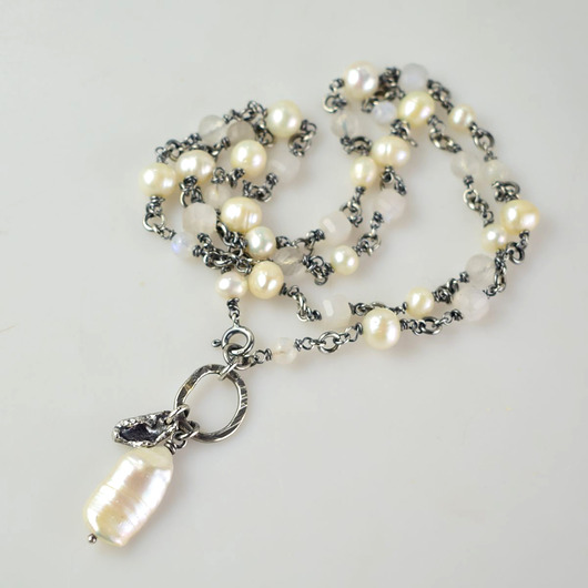 srebrne naszyjniki Nivora - srebrny naszyjnik z perłami, kamieniem księżycowym...