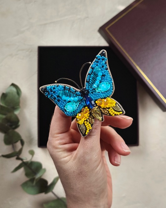 broszki Broszka Motyl, Broszka ręcznie haftowana, Letnia biżuteria z motylem