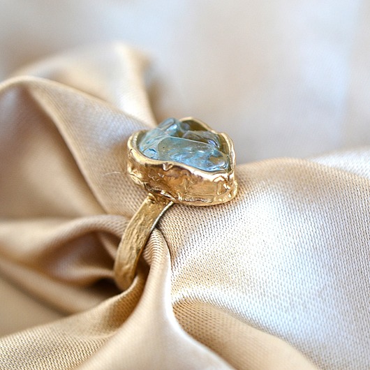 pierścionki złote Pierścionek z Kwarcem Błękitnym