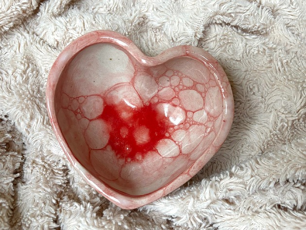 miski i misy Ceramiczna miseczka "Serce" - wersja bez czerwonego szkliwa