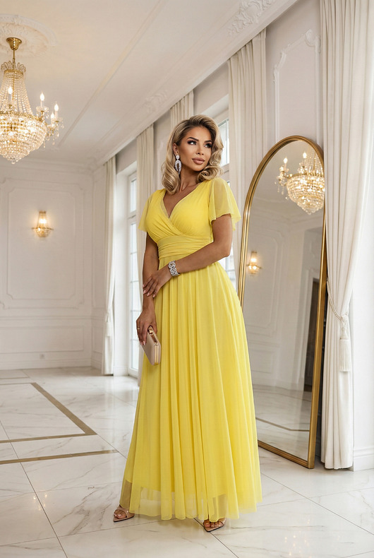 sukienki maxi damskie 562-8 NASTIA Długa sukienka z dekoltem i krótkim rękawkiem - żółta